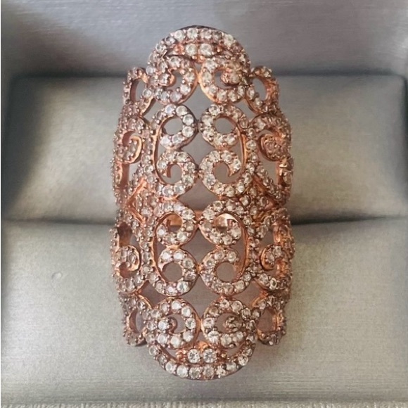 Beautiful rose gold (plated) and white sapphire ring. - Picture 7 of 7